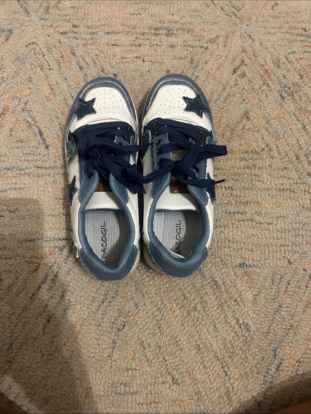 Women's Star Accent Navy and White Sneakers - Unknown Brand